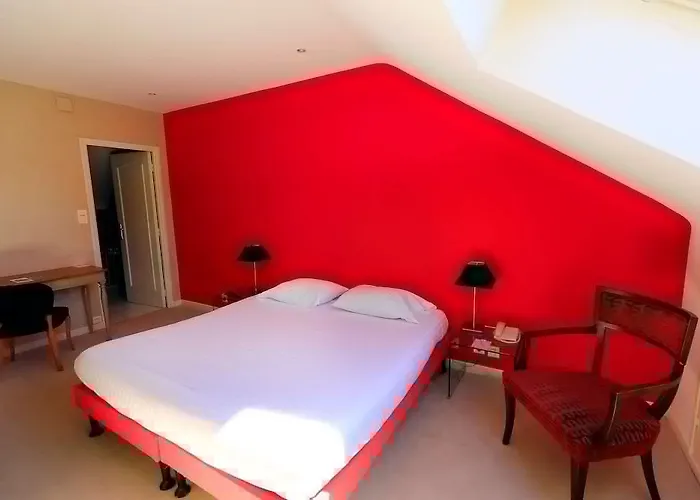 Ξενοδοχείο Le Renoir 3*